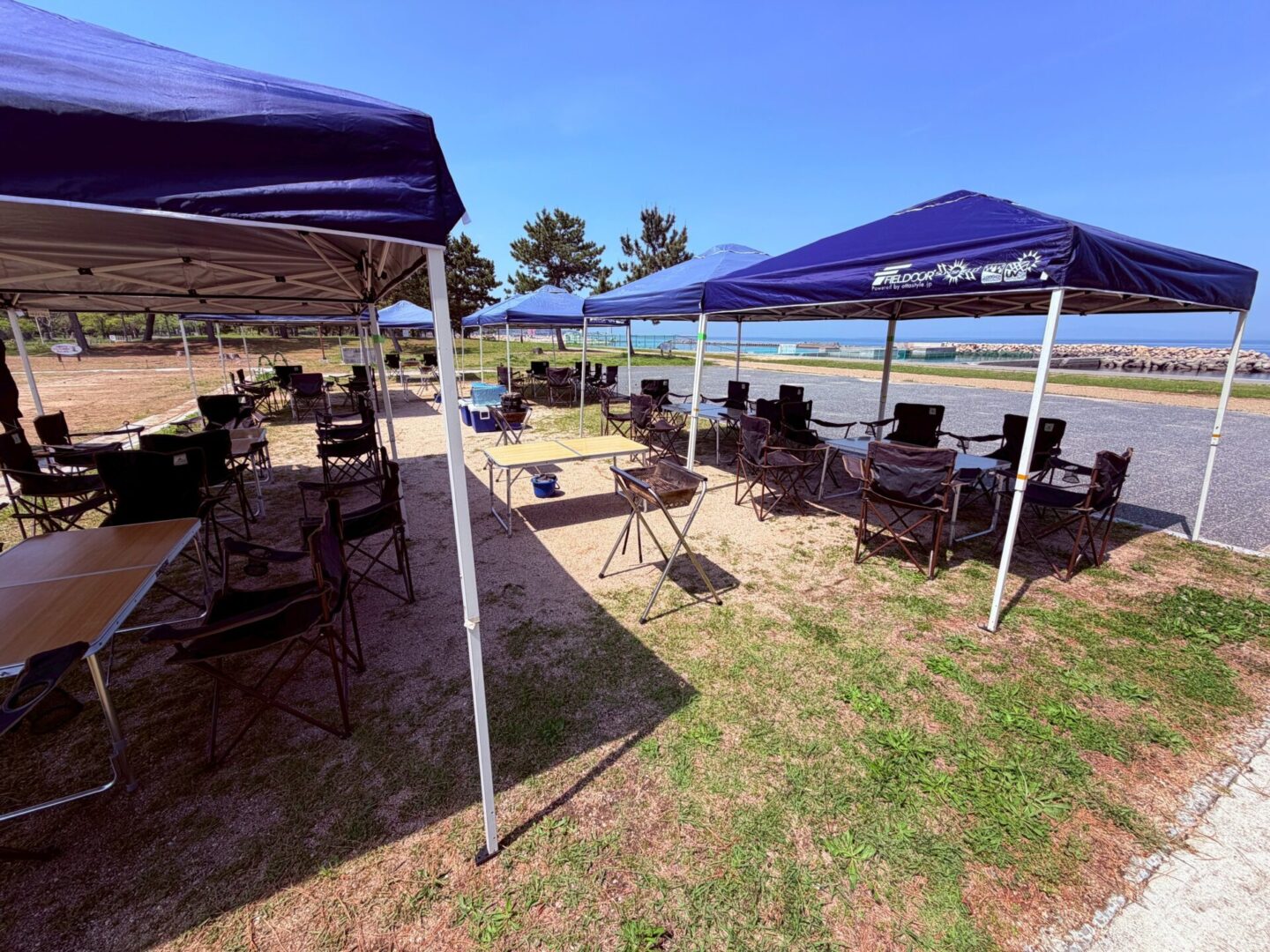 ぴちぴちビーチで高校の遠足BBQ・器材レンタル設営風景